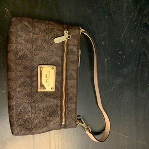 Michael Kors Wristlet